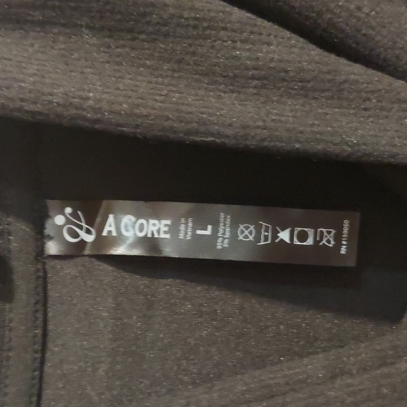 NWT Athletic Sweatshirt - Picture 2 of 5